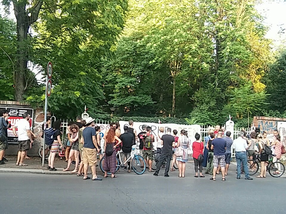 DDL2efhWsAYd30X.jpg-large